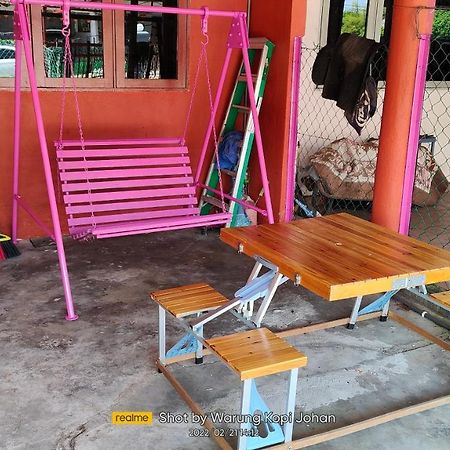 Homestay D' Tengah Bandar 쿠알라 롬핀 외부 사진