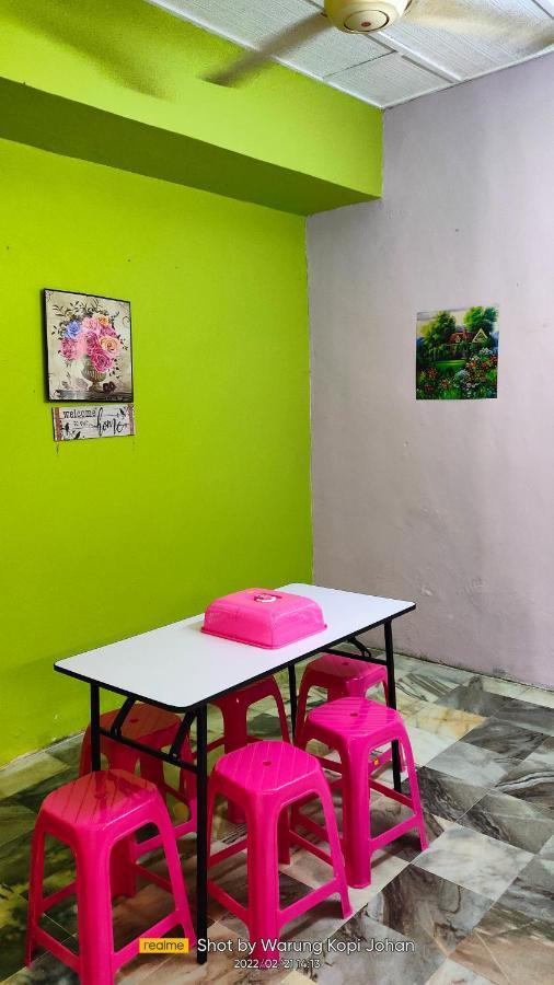 Homestay D' Tengah Bandar 쿠알라 롬핀 외부 사진